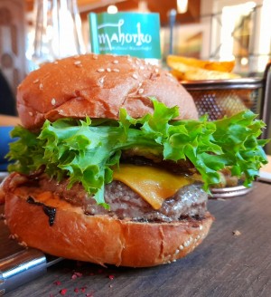 Wasserbüffel Burger - Weingut Hotel Restaurant Mahorko - Glanz an der Weinstraße
