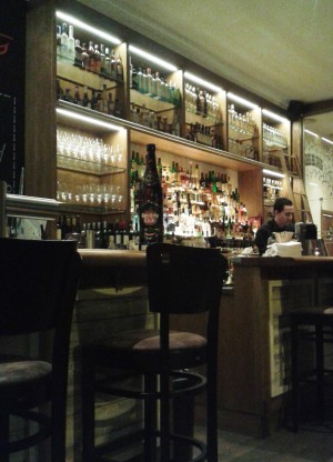 Santos 1040 - Imposante Cocktail-Bar - Santos Mexican Grill & Bar Wieden - Wien