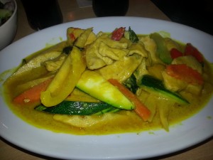 Grünes Thai Curry mit Huhn
