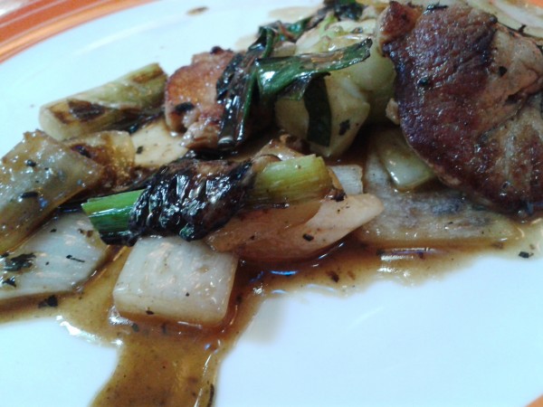 Asia Restaurant ECKE - Teppanyaki mit Gemüse und Schwein mit Saigon Sauce - Ecke - Wien
