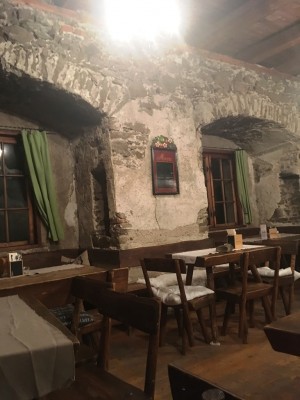 Taverne Ruine Aggstein - In der Taverne (NR) - Taverne Burgruine Aggstein - Aggstein