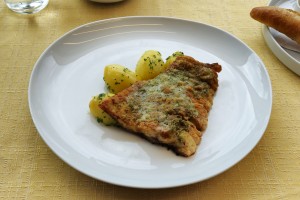 Heinzle - Karpfenfilet gebraten mit Butter-Kräuter-Schicht obendrauf - genial!