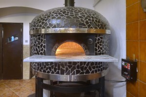 La Spiga - Der Pizzaofen - das Herzstück platziert im Schankraum - Pizzeria la Spiga - Wien