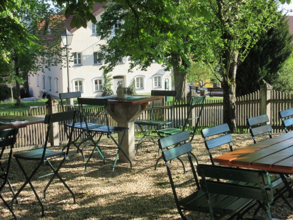 Gastgarten - Stiftskellnerei Michaelbeuern - Michaelbeuern