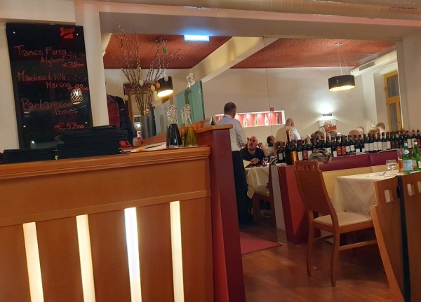 Kleines Ristorante mit sardischer / italienischer Küche - Monte Rosa - Wien