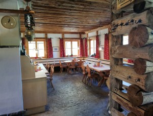 Ambiente drinnen..... - Auenfelder Hütte - Schröcken