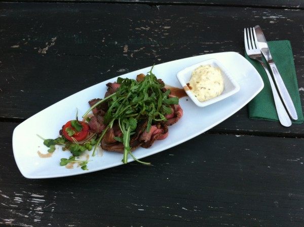 Roastbeef mit Steinpilzen - Weingut am Reisenberg - Wien