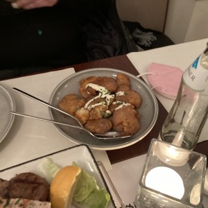 Kartoffel - schmecken eindeutig viel besser als sie aussehen! - Plaka Restaurant & Weinbar – Der Grieche beim Graben - Wien
