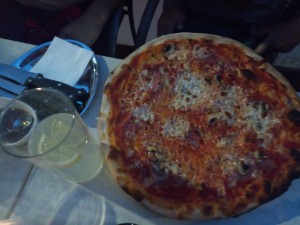 Pizza Mirela (oder so ähnlich)