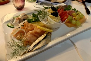 "Zakuska", gemischte Vorspeisenplatte, ausgezeichnet - Restaurant Feuervogel - Wien