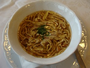 Flädlesuppe um 4,90 Euro. - Gasthof Alpenblick - Sulzberg