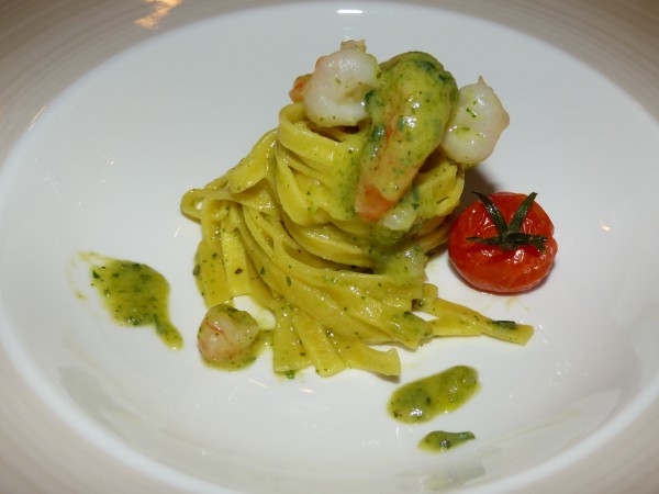 Fettuccine mit Zucchini und Garnelen - Il Basilico - Wien