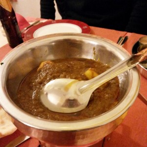 Murgh Vindaloo - Hühnerfleisch und Kartoffeln in scharfer Currysauce - Ganesha - Graz