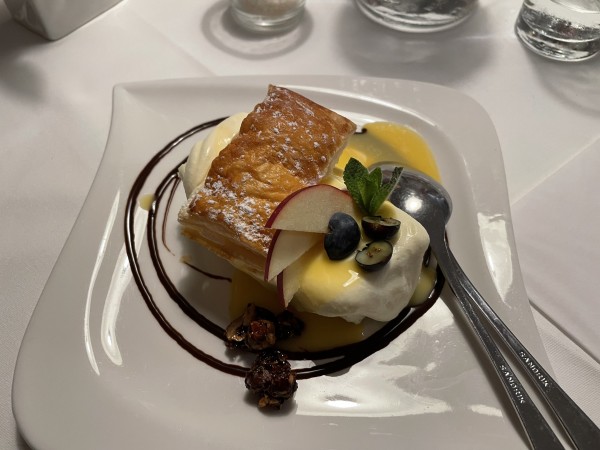 Cremeschnitte mit Eierlikör, wunderbar. - Kunstmühle Dornau  - Mühlsteinstube - Leobersdorf