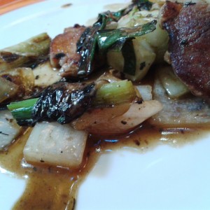 Asia Restaurant ECKE - Teppanyaki mit Gemüse und Schwein mit Saigon Sauce - Ecke - Wien