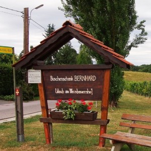 Buschenschank Bernhard - Begrüßungsschild - Weingut Buschenschank Bernhard - Leibnitz