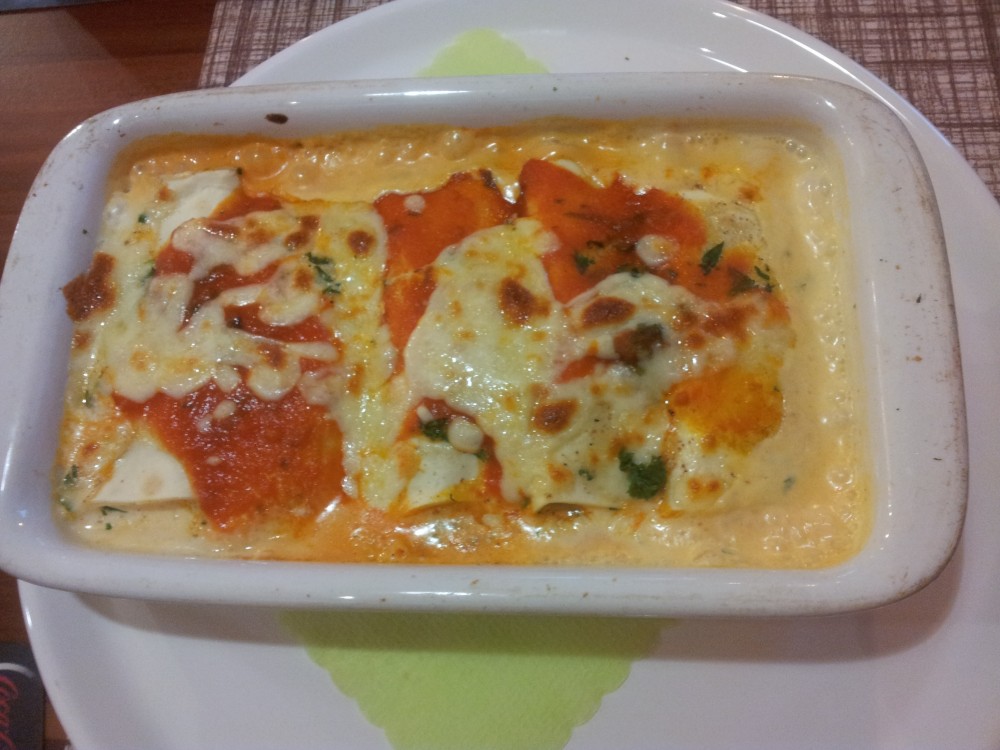Cannelloni (9,50 Euro). - Pizzeria Trattoria Italia - Lauterach