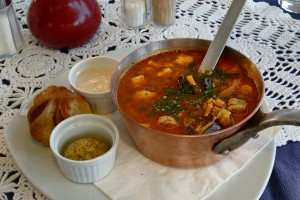 La Creperie - La Bouillabaisse als HS - sehr gut, bis auf die Saucen, die ... - La Creperie - Wien