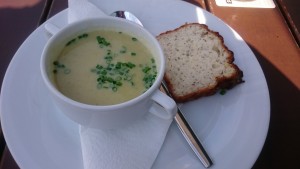 Potatoe Soup with home-made Soda Bread - O'Connors Old Oak - Wien