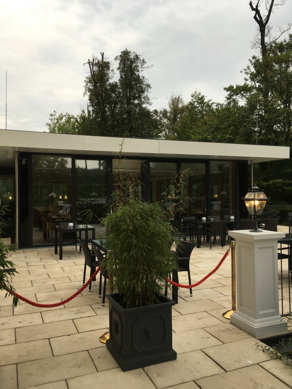 Terrasse - Im Park - Schlosspark Mauerbach - Mauerbach