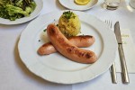 Cafe Frauenhuber - Augsburger (lt. Karte) mit Rösti, ist aber die übliche ... - Cafe Frauenhuber - Wien