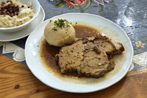 Zum Renner - Schweinsbraten aus dem Holzofen - einer der besten ever!