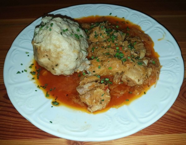 Szegediner Gulasch/Krautfleisch - Zum Holunderstrauch - Wien