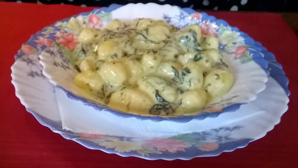 Gnocchi in Gorgonzolasauce samt Spinat..... - Don Enzo - Lech