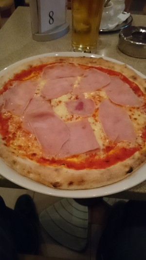 Pizza Prosciutto  - I Leoni - Wien