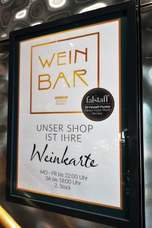Nettes Ambiente, freundlicher Mitarbeiter und auch Herbert Schmid kümmert ... - Weinbar - Wien