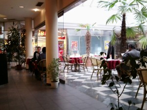 Cafe &amp; Restaurant Wieden Passage Blick in den Nichtraucherbereich - Wieden Passage - Wien