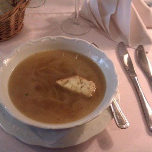 Zwiebelsuppe - Konoba - Viktring