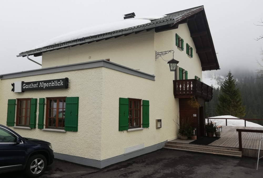 Das wahrscheinlich unauffälligste Lokal in Lech/Zug - Gasthaus Alpenblick - Lech am Arlberg
