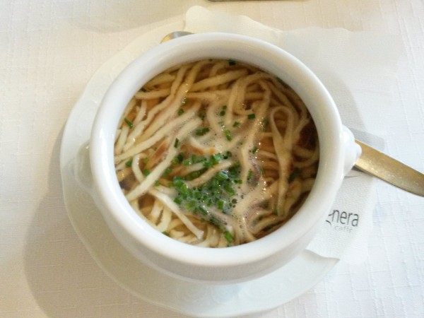 Frittatensuppe - Hotel-Restaurant Meyer - Kalsdorf