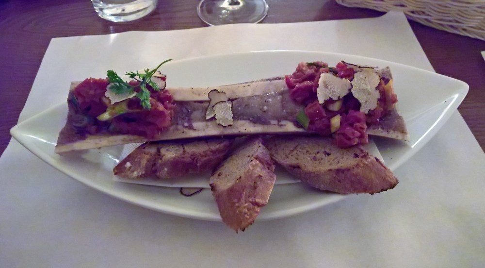 Markknochen gegrillt, vorher..... - Bodega Marques - Wien
