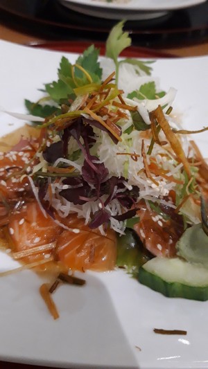 Marinierte Lachs-Sashimi