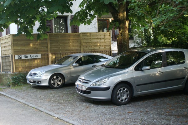 Parkplätze sind vorhanden. In der Gegen nicht unwichtig. - Seehof - Bregenz