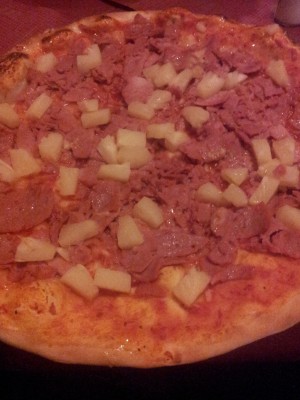 Die Pizza Hawaii. - Roma - Wien