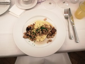 Sellerie Ravioli mit Herrenchampignons und Walnüssen - Tancredi - Wien