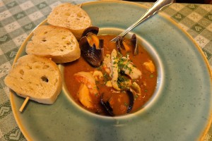 Mediterrane Fischsuppe 11,90 - Gasthaus zum singenden Wirt - Brand-Laaben