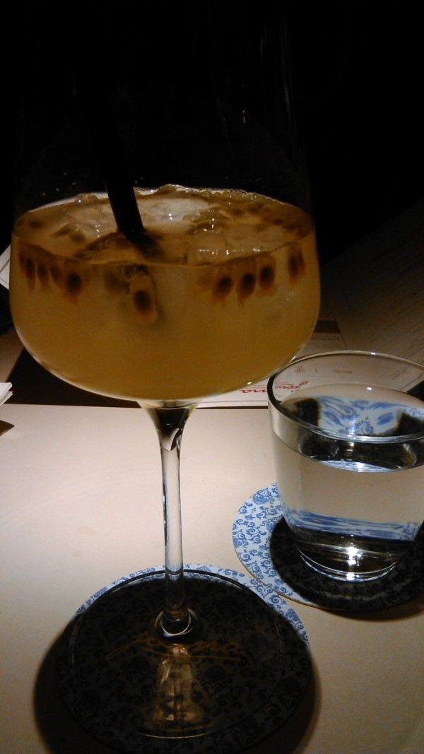 Aperitif (Prosecco mit Maracujasaft) - Joma - Wien