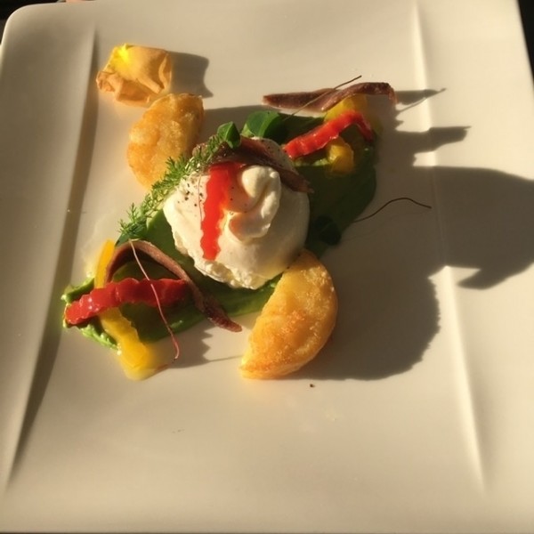 Burrata mit Erbsencreme. - Landhotel Gressenbauer - Hinterstoder