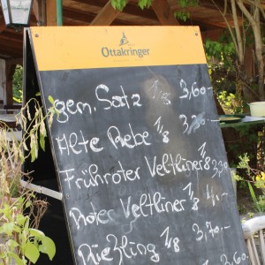 geschmalzene Preise für 1/8 Liter Wein - Gasthaus Lindwurm - Wien