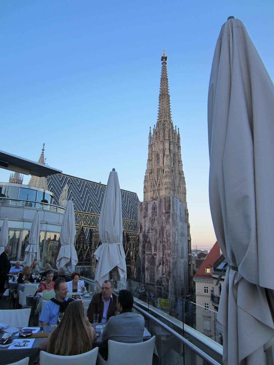 der Ausblick auf den Steffl ist einzigartig - Do & Co Stephansplatz - Wien