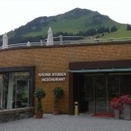 im Hintergrund das Kriegerhorn - Krone - LECH am Arlberg