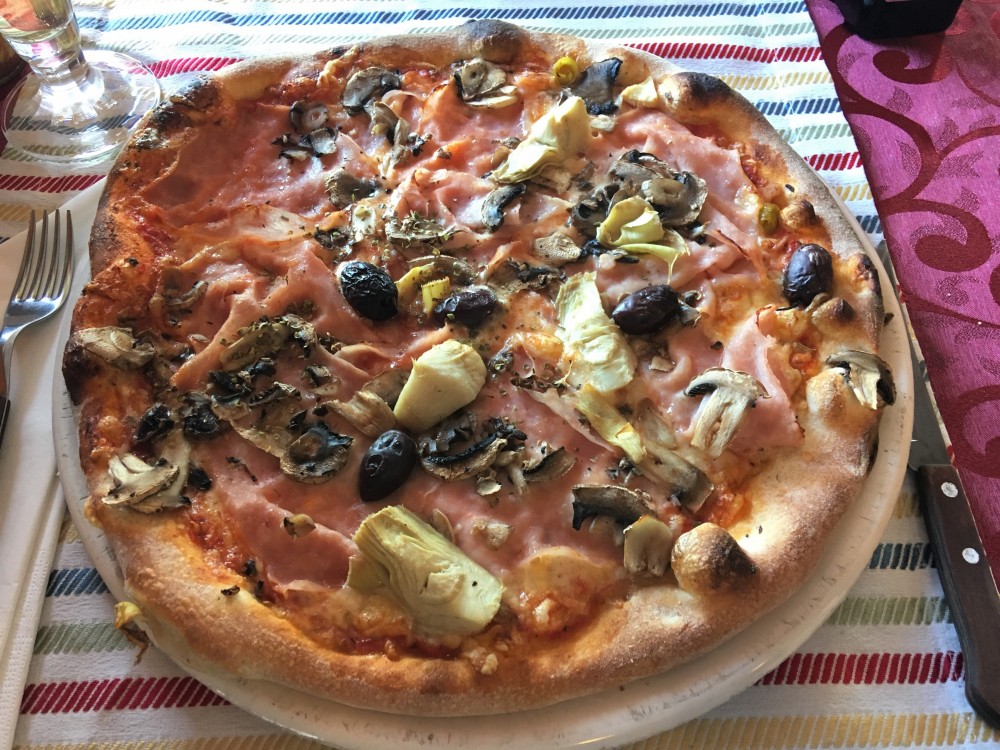 Pizza Capricciosa 12/2019 - Pizzeria Primavera - Unterpremstätten