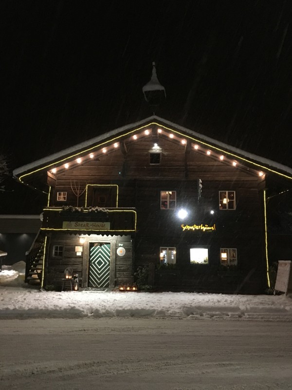 SCHUSTERHÄUSL -Steakhaus - FLACHAU - Flachau