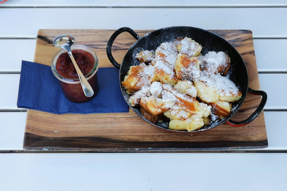 Kaiserschmarren - für ein Fertigprodukt immer noch gut - Landtmann's Jausenstation Meierei Schönbrunn - Wien