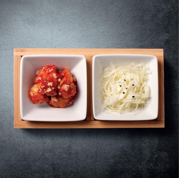 Gangjeong Chicken war 2015 die beliebteste Vorspeise im Yori. 

Die ... - YORI Korean Dining - Wien