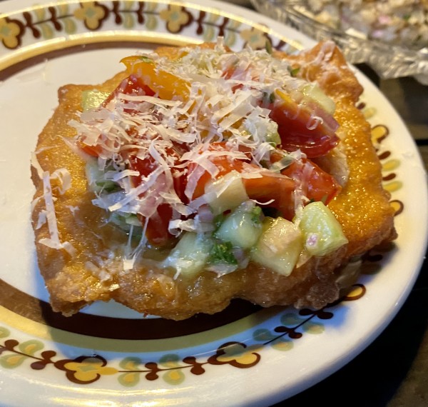 Langos mit saisonalem Gemüse - Wildling Foods - Wien